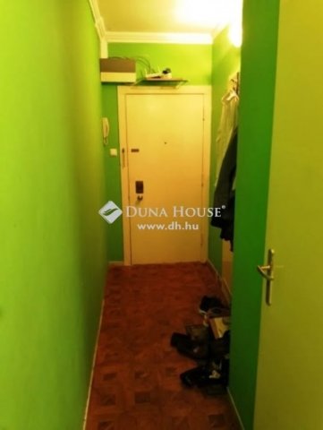 Eladó panellakás, Budapesten, XV. kerületben 67.99 M Ft, 3 szobás
