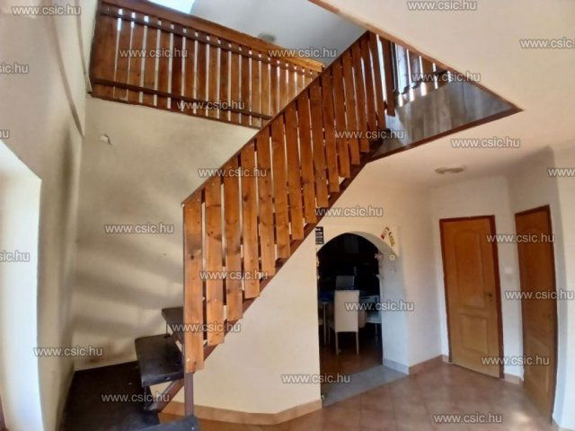 Eladó családi ház, Pilisvörösváron 85 M Ft, 2+2 szobás