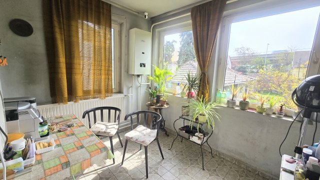 Eladó családi ház, Budapesten, XV. kerületben 79.9 M Ft