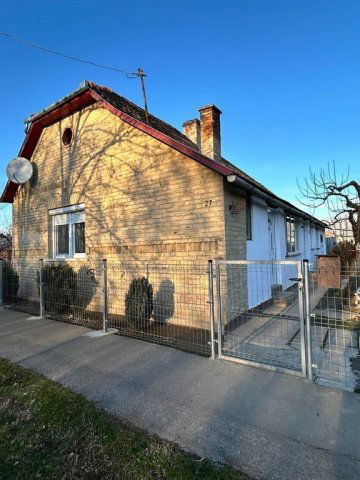 Eladó családi ház, Kislippón 30 M Ft, 2 szobás