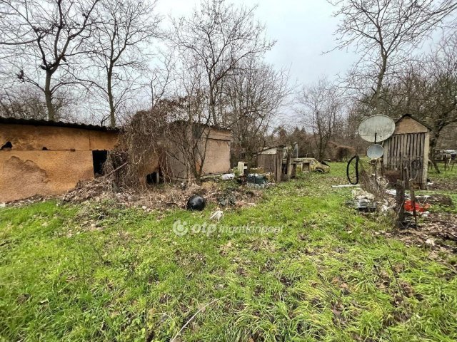 Eladó nyaraló, Nyírtelken 15.9 M Ft, 4 szobás