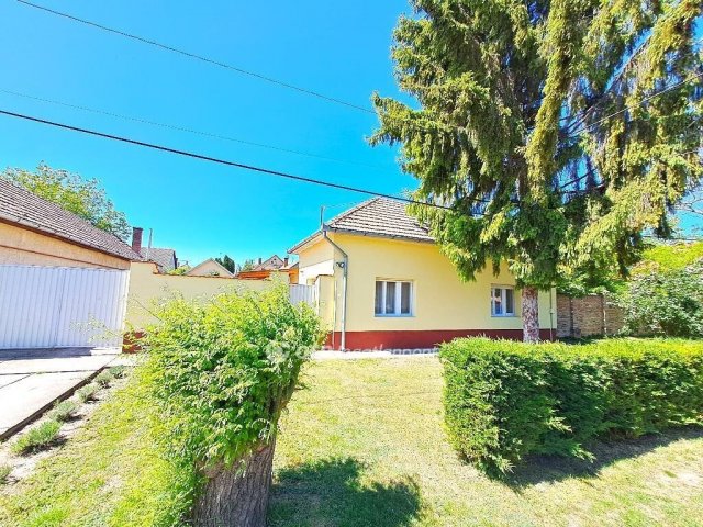 Eladó családi ház, Nagykőrösön 52.9 M Ft, 3 szobás