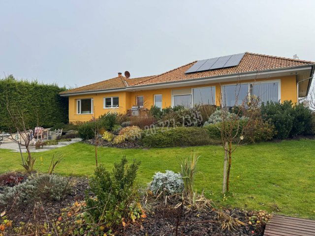 Eladó családi ház, Áporkán 395 M Ft, 3 szobás