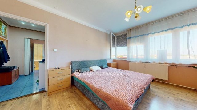 Eladó panellakás, Mátészalkán 33 M Ft, 1+1 szobás