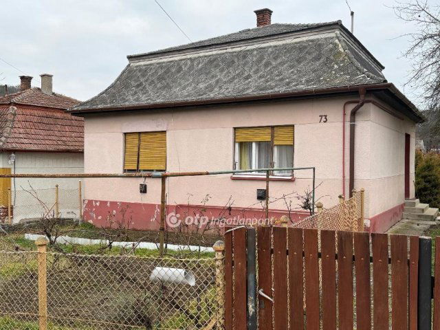 Eladó családi ház, Karancskeszin 16 M Ft, 2 szobás