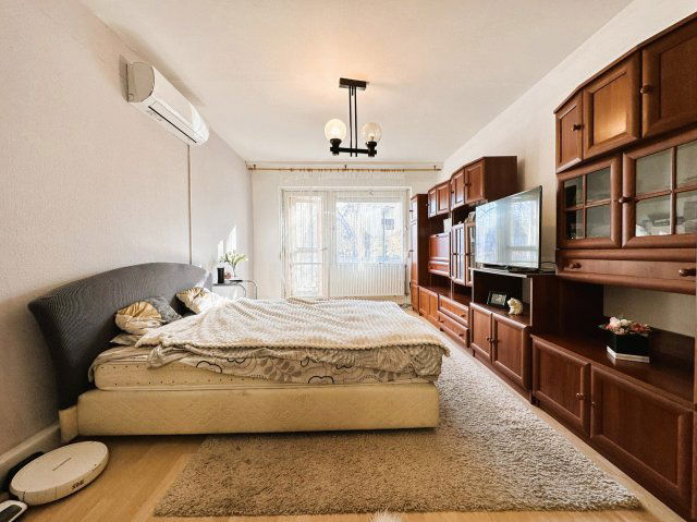 Eladó panellakás, Battonyán 20 M Ft, 2 szobás