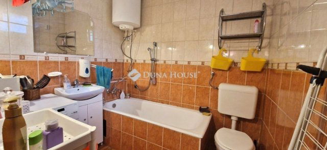 Eladó téglalakás, Budapesten, X. kerületben 35 M Ft, 1 szobás