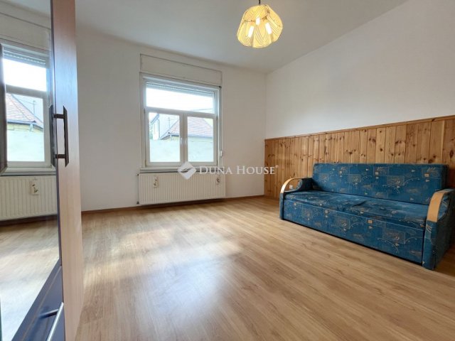 Eladó téglalakás, Budapesten, XX. kerületben 35.99 M Ft