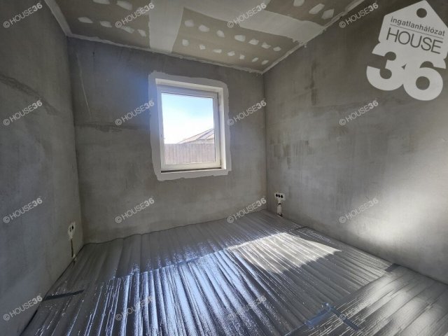 Eladó családi ház, Kecskeméten 126.9 M Ft, 4 szobás