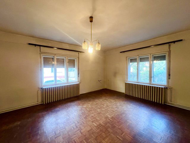 Eladó családi ház, Eleken 29.5 M Ft, 6 szobás