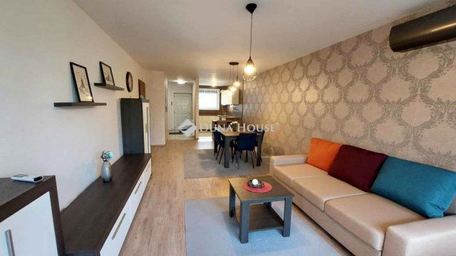 Eladó téglalakás, Debrecenben 114.5 M Ft, 3 szobás