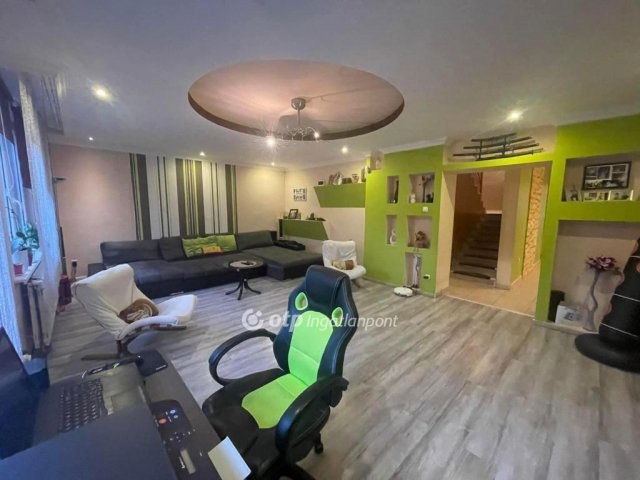 Eladó családi ház, Nyíregyházán 79.9 M Ft, 4 szobás