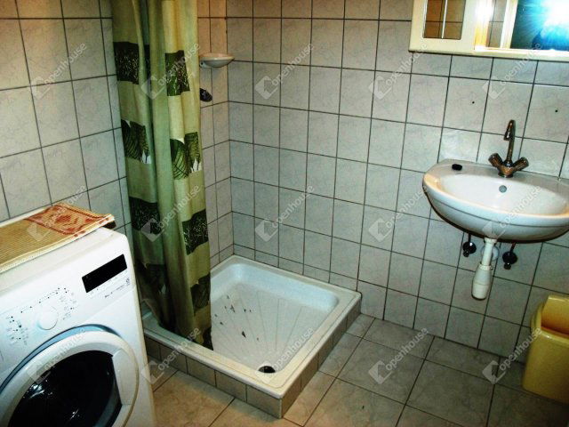 Kiadó téglalakás, albérlet, Pacsán 100 E Ft / hó, 1 szobás
