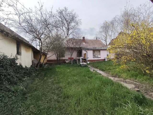 Eladó családi ház, Villányban 34.9 M Ft, 2 szobás