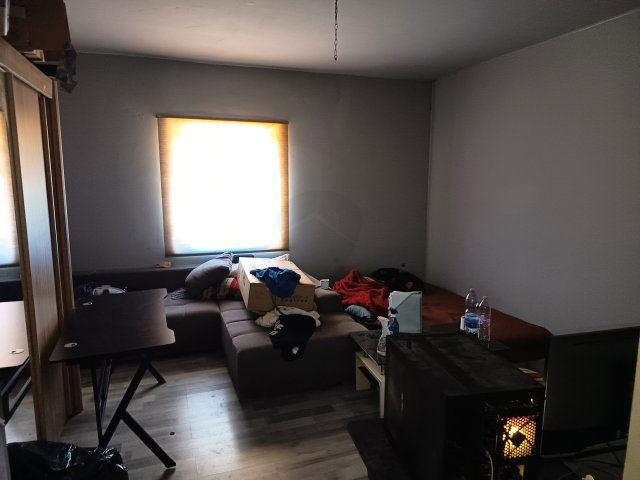 Eladó családi ház, Kállón 10 M Ft, 2 szobás