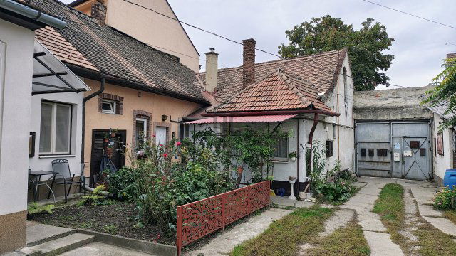 Eladó családi ház, Debrecenben 34.9 M Ft, 1 szobás