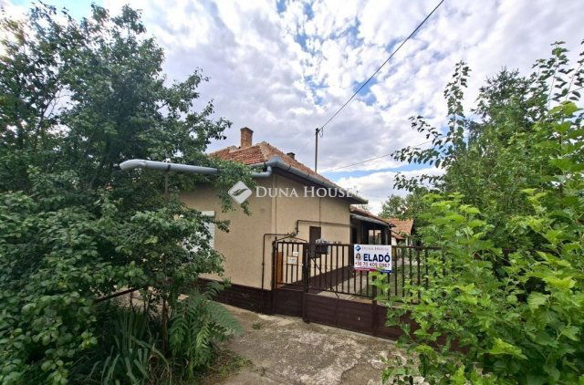 Eladó családi ház, Gádoroson 11.3 M Ft, 2 szobás