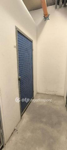 Eladó garázs, Budapesten, VIII. kerületben 3.5 M Ft