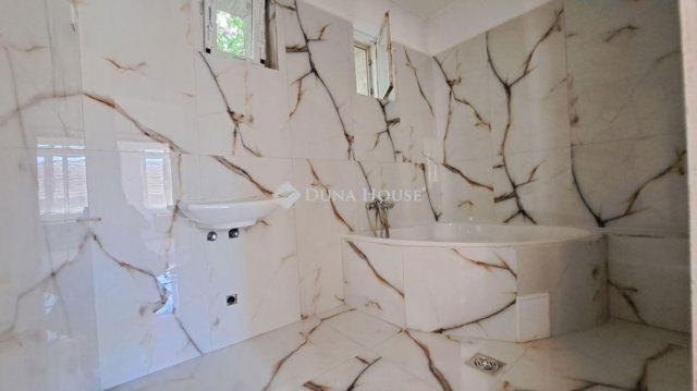 Eladó családi ház, Zsámbokon 52.5 M Ft, 3+1 szobás