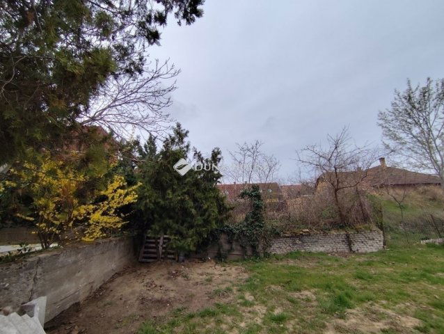 Eladó családi ház, Dunaharasztin 109.9 M Ft, 7 szobás