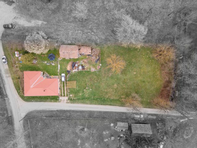 Eladó családi ház, Kisecseten 27.5 M Ft, 2 szobás