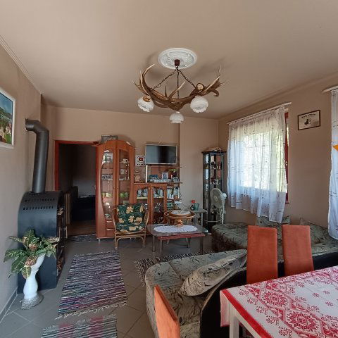 Eladó családi ház, Kistolmácson 26.9 M Ft, 2 szobás