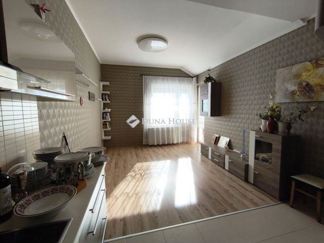 Eladó téglalakás, Veresegyházon 87.2 M Ft, 3 szobás