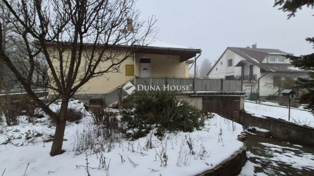 Eladó családi ház, Keszthelyen 102 M Ft, 3 szobás