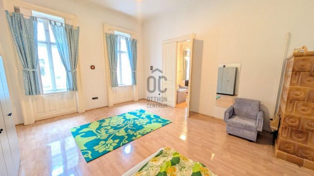 Eladó téglalakás, Budapesten, V. kerületben 189 M Ft, 3 szobás