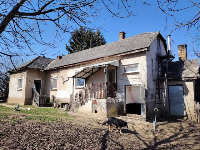 Eladó családi ház, Kisvarsányon 13.5 M Ft, 3 szobás