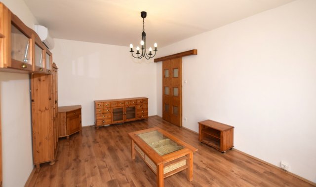 Kiadó panellakás, albérlet, Debrecenben 200 E Ft / hó