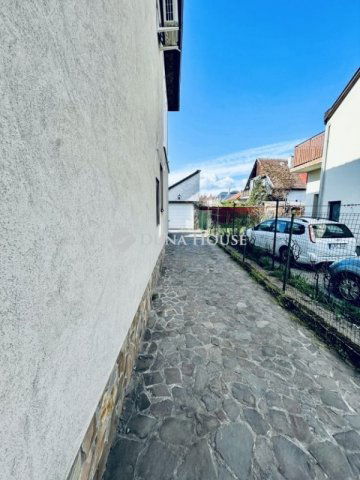 Eladó családi ház, Budapesten, IV. kerületben 215 M Ft, 7 szobás