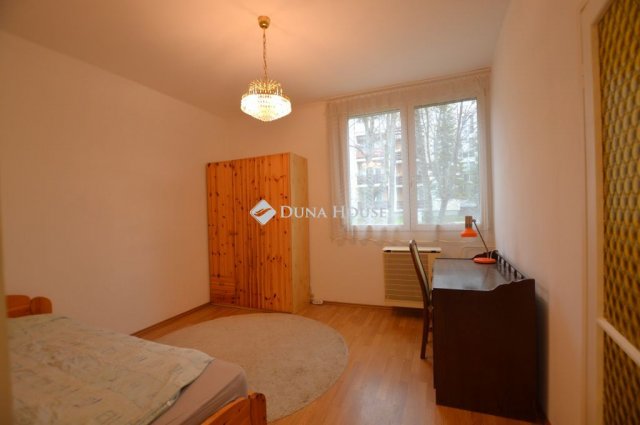 Kiadó téglalakás, albérlet, Veszprémben 147 E Ft / hó