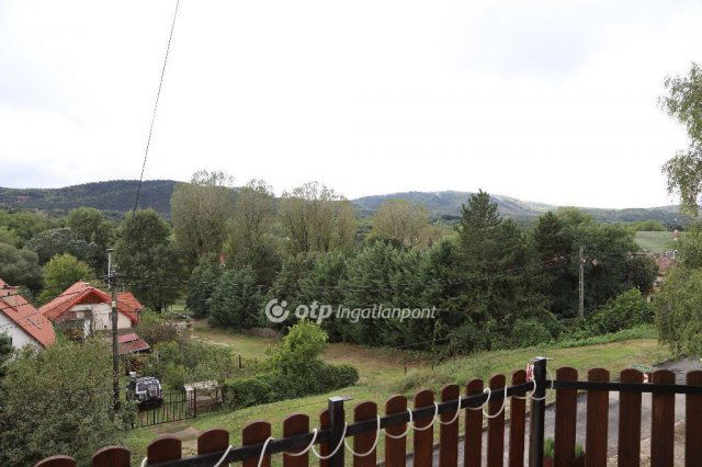 Eladó téglalakás, Pilisszentivánon 120 M Ft, 4 szobás