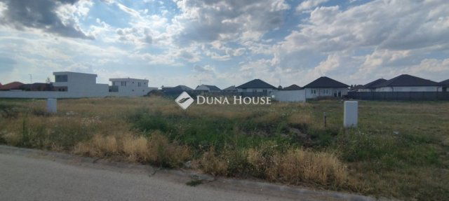 Eladó ikerház, Jászberényben 58.9 M Ft, 4 szobás