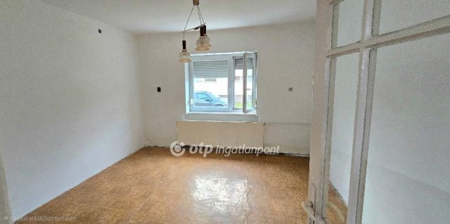 Eladó családi ház, Létavértesen 22.5 M Ft, 2 szobás