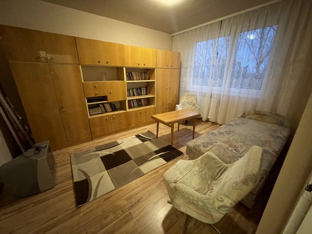 Eladó téglalakás, Nyíregyházán 37.5 M Ft, 2 szobás
