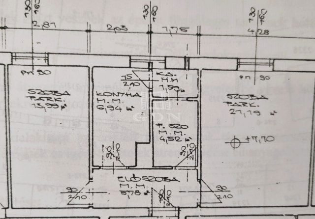 Eladó téglalakás, Komlón 20.95 M Ft, 2 szobás