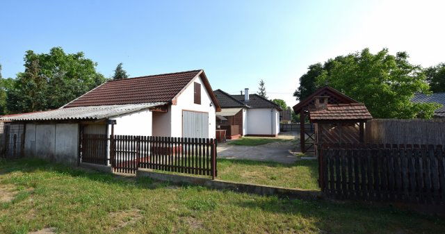Eladó családi ház, Hajdúsámsonon 74 M Ft, 3+1 szobás