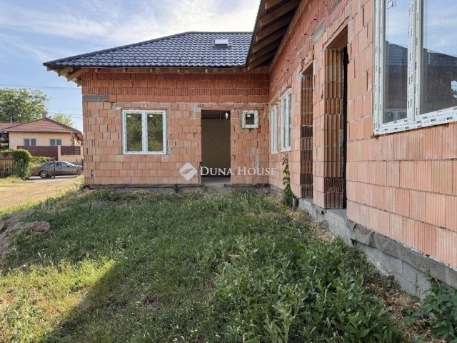 Eladó családi ház, Maglódon 75 M Ft, 2 szobás