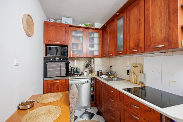 Eladó panellakás, Pécsett 43.9 M Ft, 2 szobás