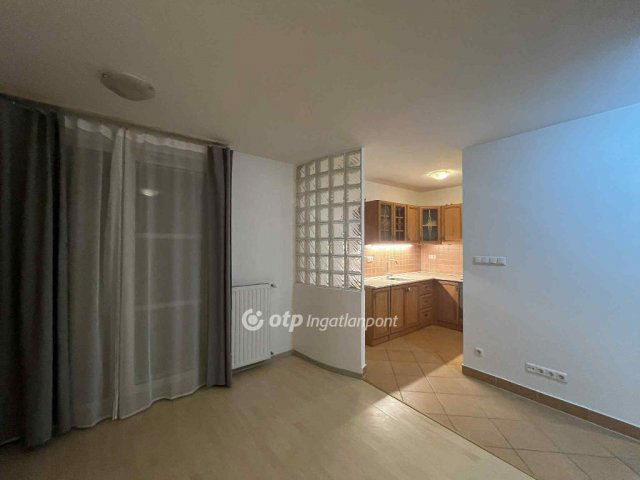 Kiadó téglalakás, albérlet, Budapesten, XVIII. kerületben