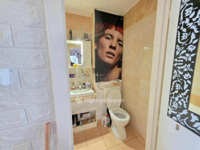 Eladó panellakás, Debrecenben 54.9 M Ft, 1+1 szobás