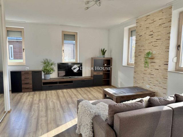 Eladó téglalakás, Pakson, Kosár utcában 59.9 M Ft, 3 szobás