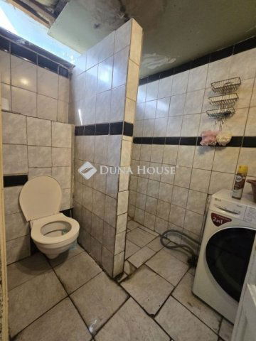 Eladó családi ház, Budapesten, XVIII. kerületben 84 M Ft