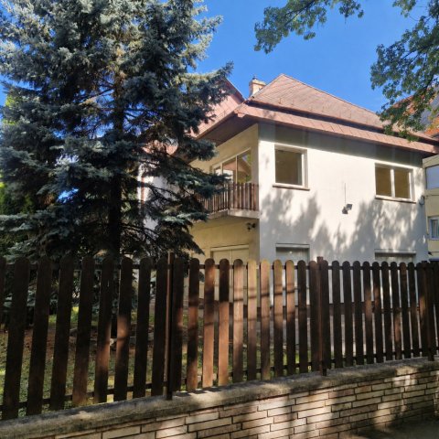 Eladó családi ház, Budapesten, XIV. kerületben 245.3 M Ft