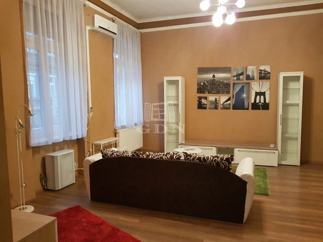 Eladó téglalakás, Budapesten, VII. kerületben, Thököly úton
