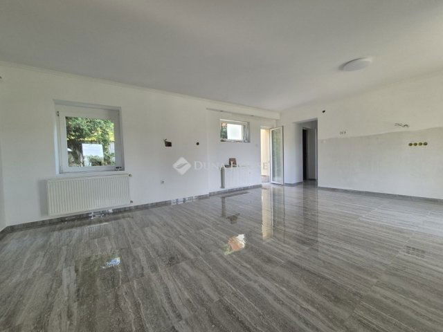 Eladó családi ház, Enyingen 43 M Ft, 4 szobás