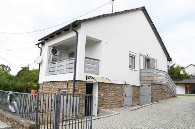 Eladó családi ház, Tihanyban 149 M Ft, 3 szobás