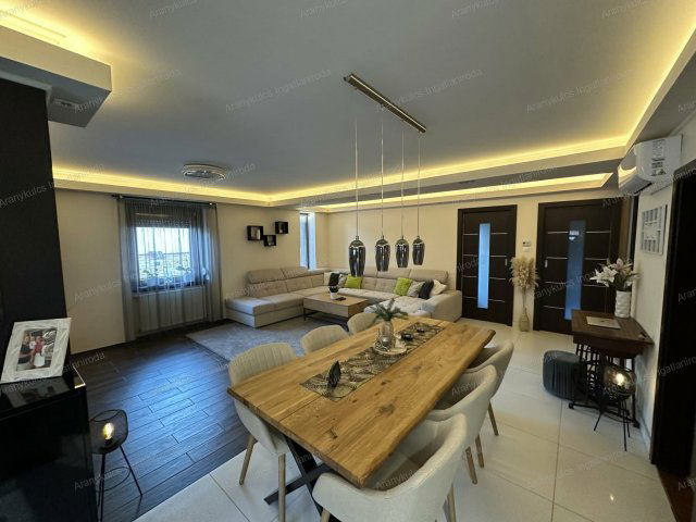 Eladó családi ház, Gyulán 79.99 M Ft, 2 szobás